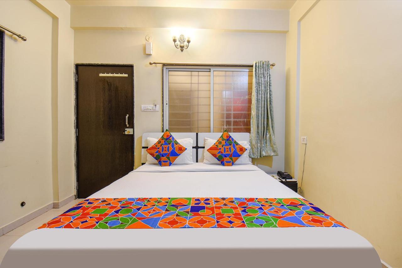 Hotel OYO 80616 4 Star Executive Pune Exterior foto